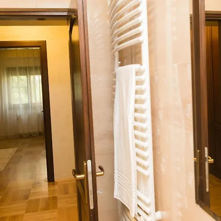 Lux Apartament Gheorgheni *