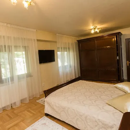 Lux Apartament Gheorgheni Apartamento