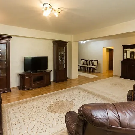 Lux Apartament Gheorgheni *